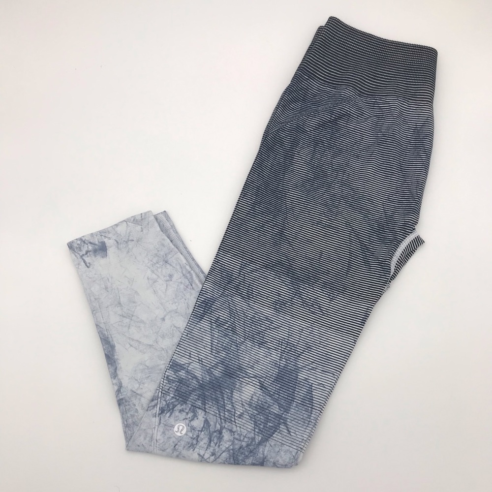 Lululemon Athletica Seamless Leggings Yoga Pants